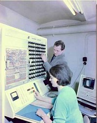 Der 1. Direktor des Universitätsrechenzentrum Prof. Dr. J. Krötenheerdt